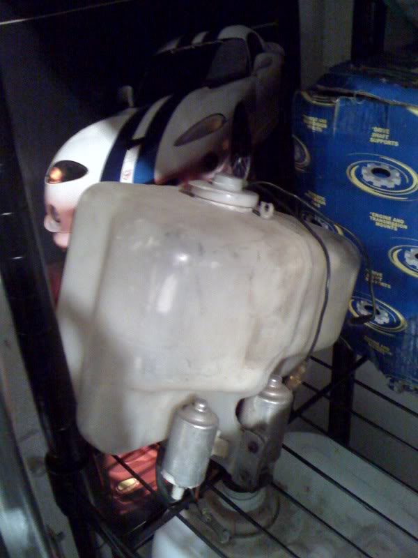 Name:  washerbottleandmotors.jpg
Views: 1915
Size:  57.8 KB