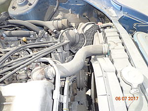 Rare Classic 1983 280zx 5 speed Hatchback 00-z-engine-front-pas-side-radiator-hose-airflow-meter.jpg