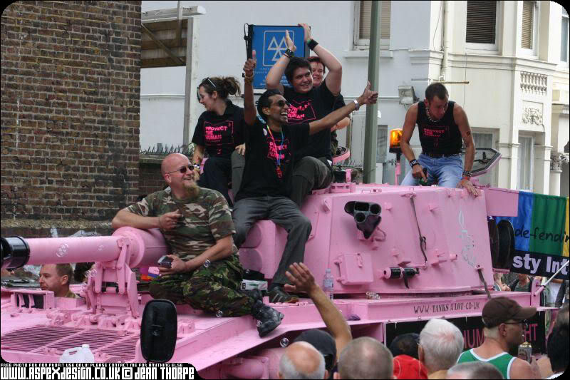 Name:  brighton-gay-pride-2005-05.jpg
Views: 47
Size:  98.2 KB